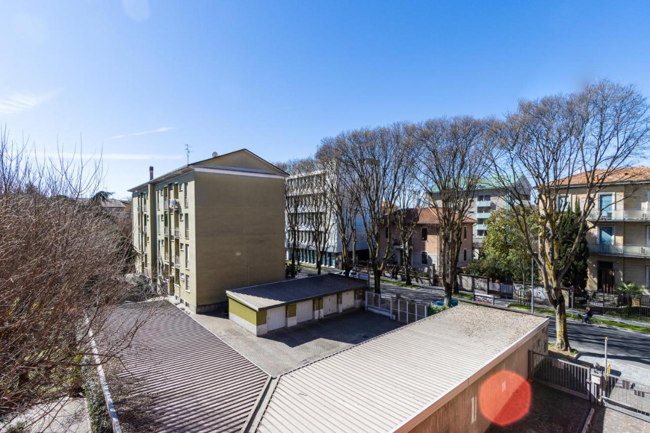 Monza-Station Wi-Fi E Smart-Tv. Apartment Bagian luar foto
