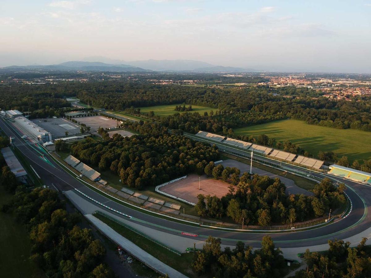 Monza-Station Wi-Fi E Smart-Tv. Apartment Bagian luar foto